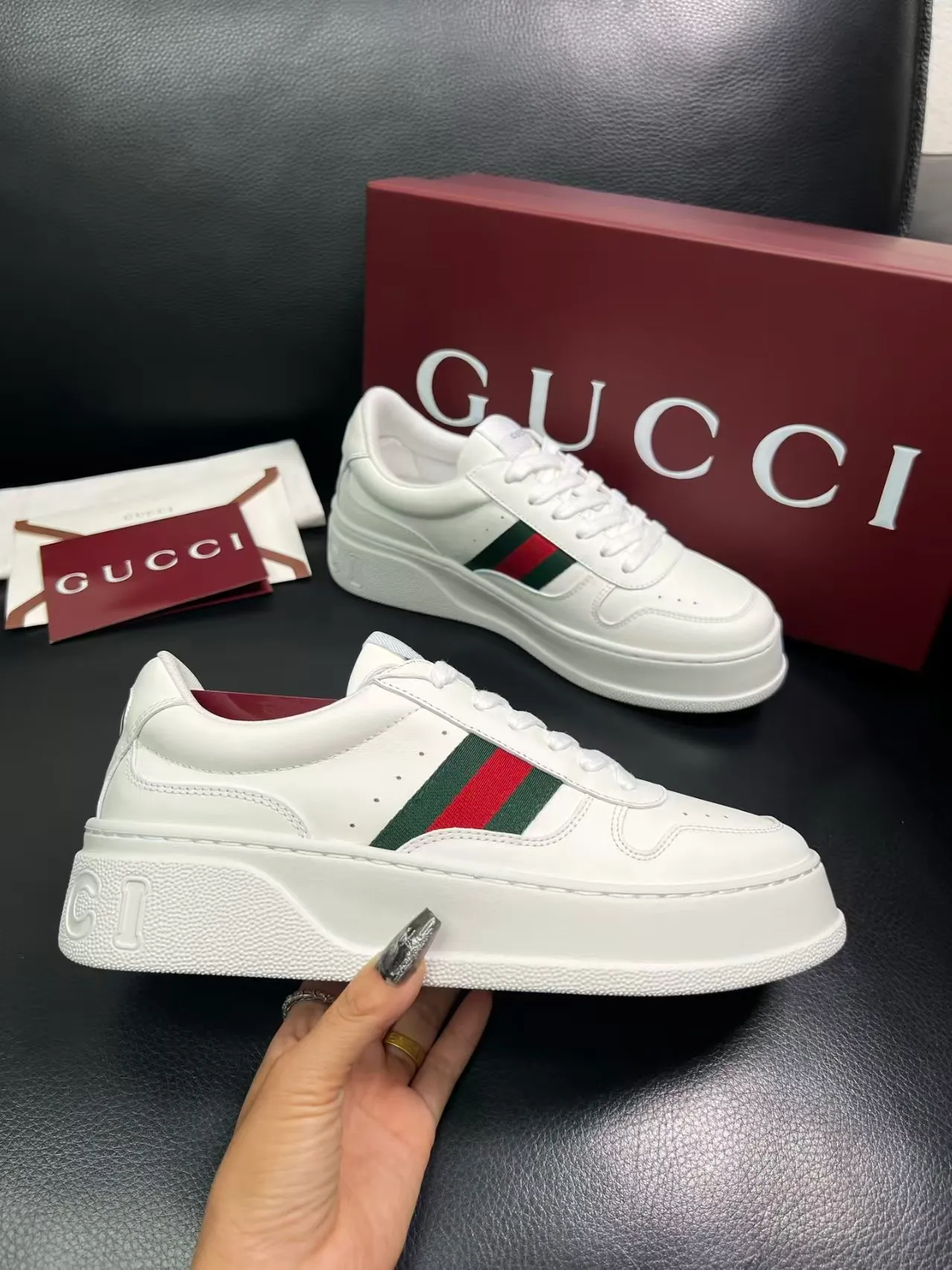 Men's Men's Shoes💰440【New Style】🎍🎍New Gucci Men's Shoes GUCCI [Lightning] The latest shoes are shipped. Original quality, fashionable, special materials, inner mesh, brand new packaging. The foot feels super comfortable and the workmanship is impeccable. Size: 38-45